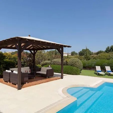 Aphrodite Hills Superior 135 فيلة *