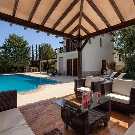فيلة Aphrodite Hills Superior 135 كوكليا